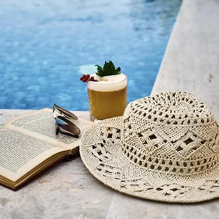 Kleopatra Ada Отель