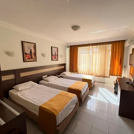 Kleopatra Ada 4*