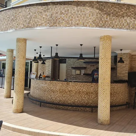 Hotel Kleopatra Ada