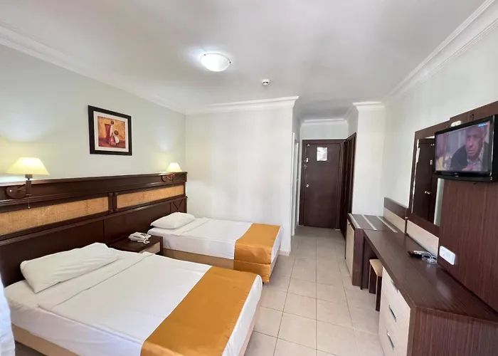 Hotel Kleopatra Ada 4*